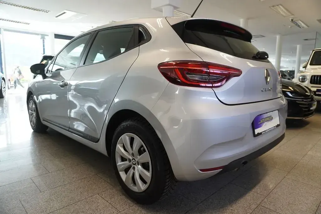Gebraucht Renault Clio V Life 67 PS (49 kW) 2021 Grau Limousine