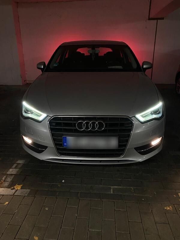 Grau Gebraucht 2014 Audi A3 Limousine | 8.500 € (Guter Preis) - Bild 1/4