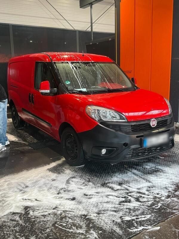 Rot Gebraucht 2016 Fiat Doblò Van / Kleinbus | 7.000 € (Superpreis) - Bild 1/4