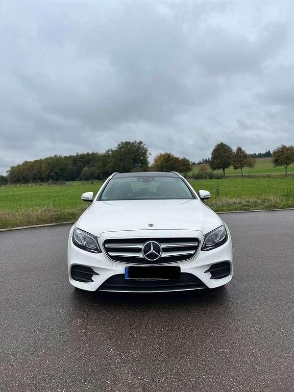Gebraucht Mercedes E350 258 PS (189 kW) 2018 Weiß Kombi