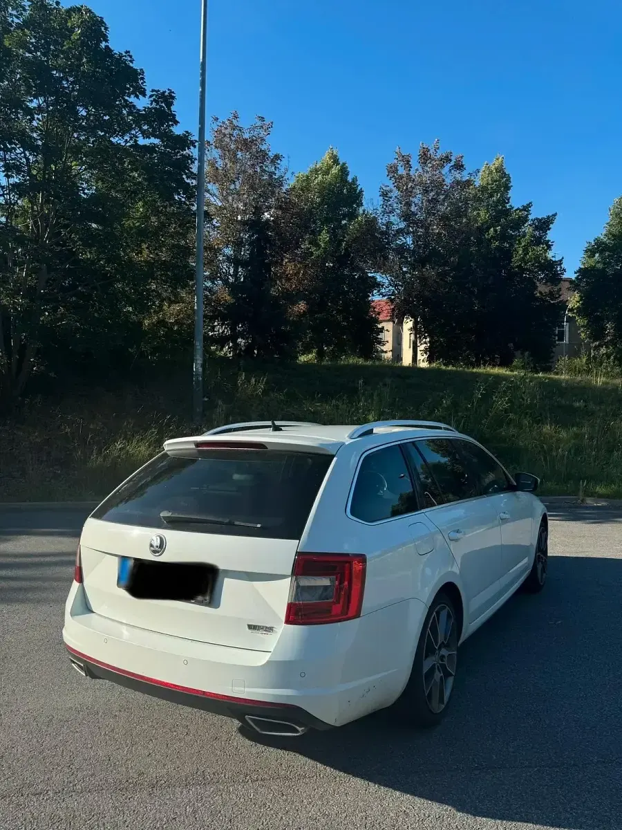 Gebraucht Skoda Octavia RS 228 PS (167 kW) 2014 Weiß Kombi