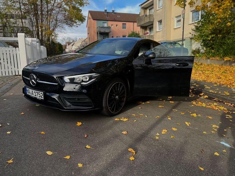 Schwarz Gebraucht 2023 Mercedes CLA250e Limousine | 29.990 € (Guter Preis) - Bild 1/4