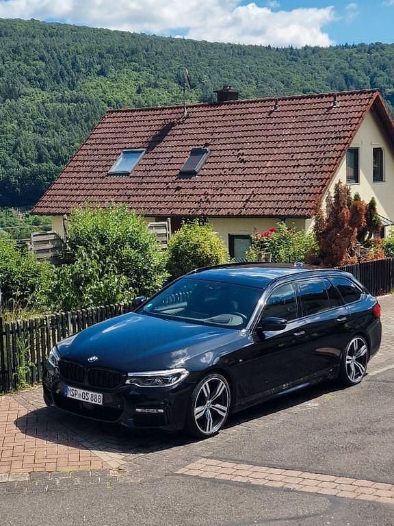 Gebraucht BMW 520 M Sport 190 PS (139 kW) 2017 Schwarz Kombi