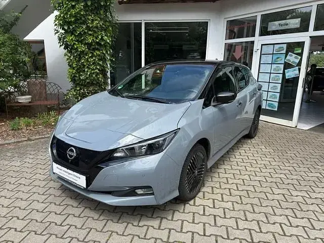 Gebraucht Nissan Leaf 360º 160 kW (218 PS) 2023 Grau Kleinwagen