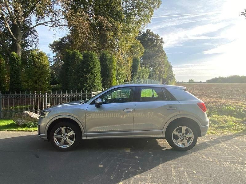 Gebraucht Audi Q2 Sport 150 PS (110 kW) 2018 Silber SUV