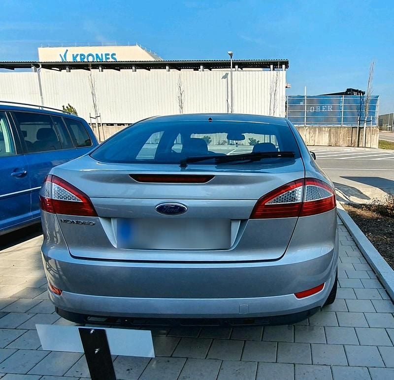 Gebraucht Ford Mondeo Titanium 145 PS (106 kW) 2007 Grau Limousine