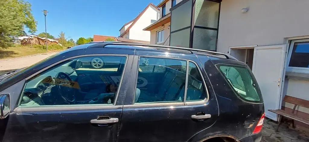 Gebraucht Mercedes ML270 163 PS (119 kW) 2003 Schwarz SUV