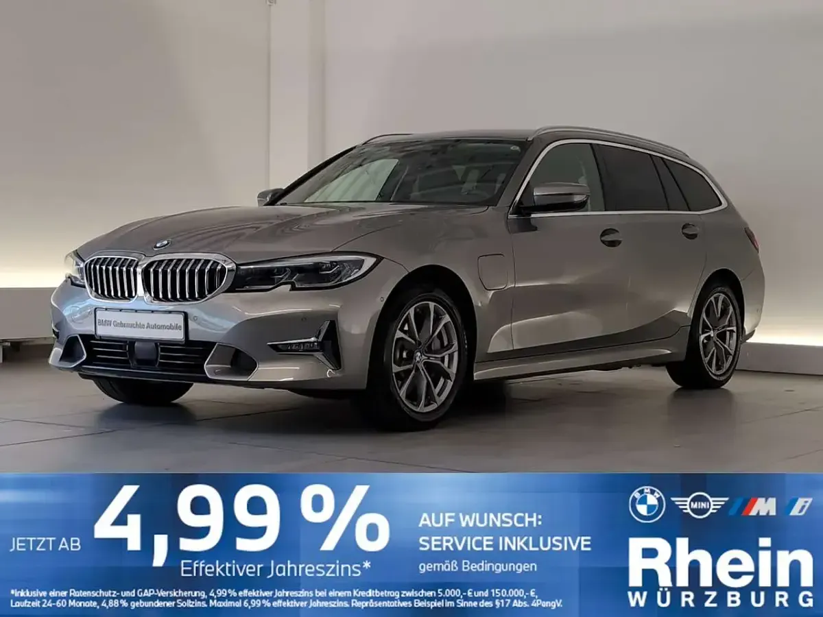 Gebraucht BMW 330e Luxury Line 292 PS (214 kW) 2020 Grau Kombi