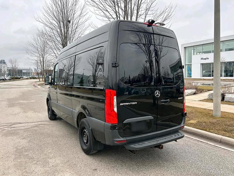 Gebraucht Mercedes Sprinter 190 PS (139 kW) 2020 Schwarz Van