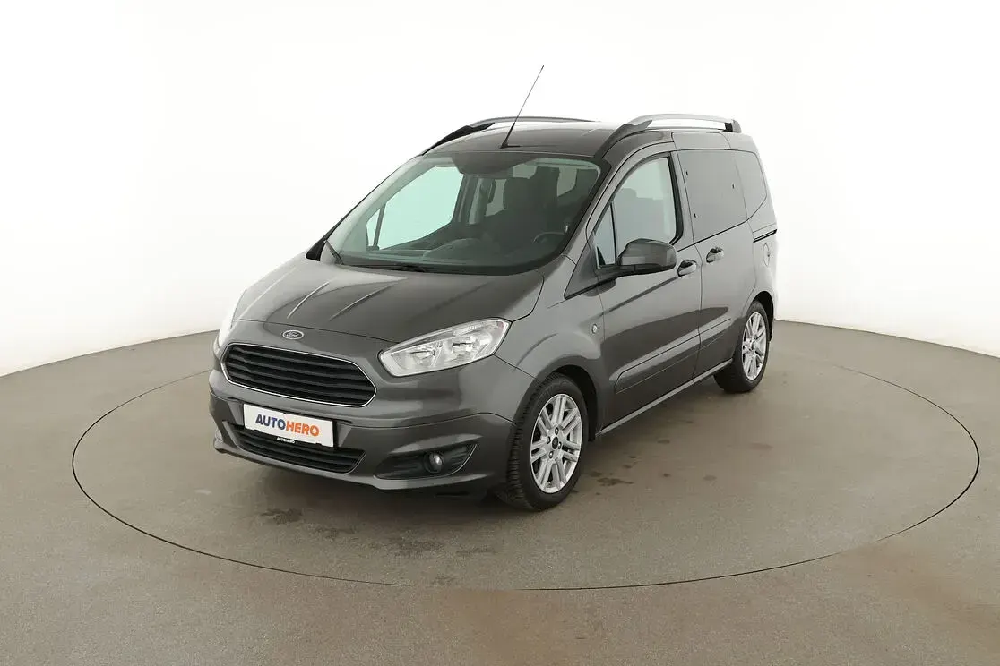Gebraucht Ford Tourneo Titanium 101 PS (74 kW) 2018 Van / Kleinbus