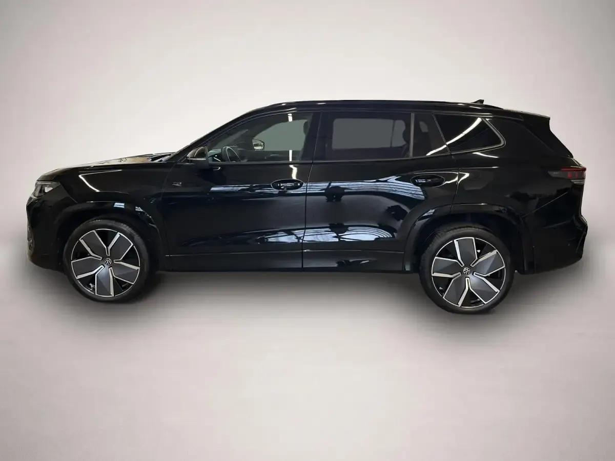 Gebraucht VW Tayron Style 150 PS (110 kW) 2025 Manufacturer SUV