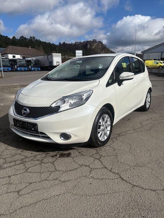 Gebraucht Nissan Note Acenta+ 90 PS (66 kW) 2015 Weiß Kleinwagen