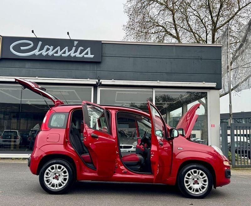 Gebraucht Fiat Panda Pop 69 PS (50 kW) 2015 Rot Kleinwagen