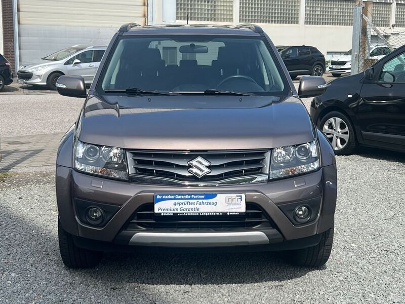 Braun Gebraucht 2013 Suzuki Grand Vitara SUV | 12.490 € (Fairer Preis) - Bild 1/4