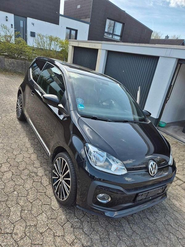 Gebraucht VW up! high up! 90 PS (66 kW) 2017 Schwarz Kleinwagen