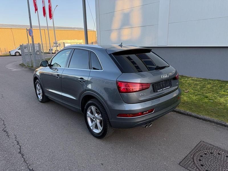 Gebraucht Audi Q3 Ambiente 150 PS (110 kW) 2015 Grau SUV