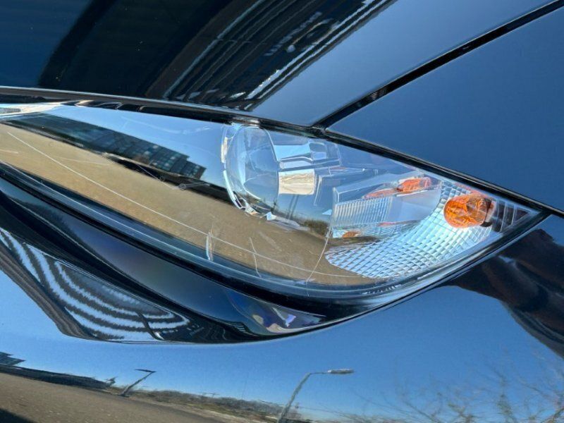 Gebraucht Mazda MX5 Basis 132 PS (97 kW) 2020 Jet black Cabrio