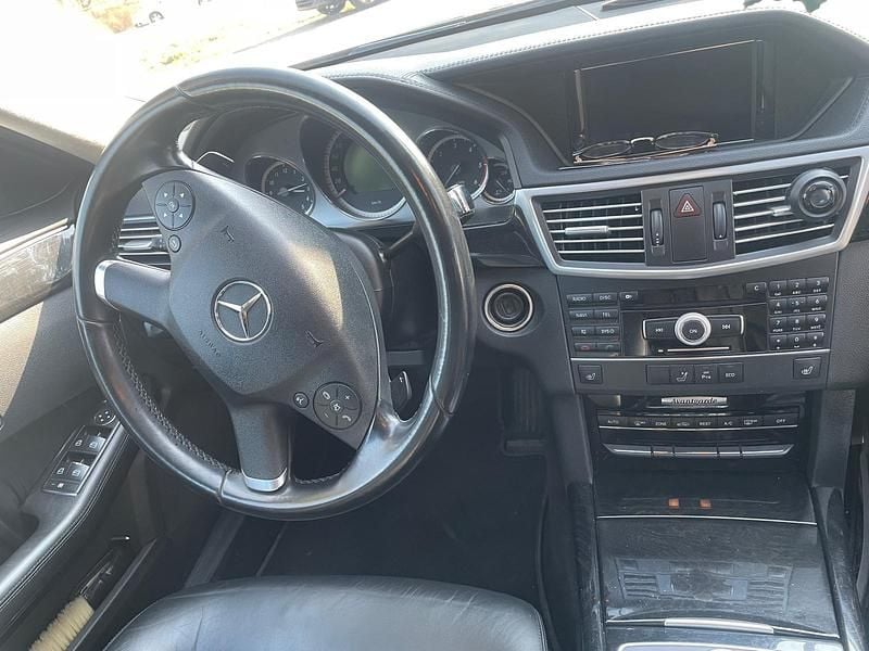 Second-hand Mercedes E250 109 CP (80 kW) 2011 Andere farben Berlinǎ