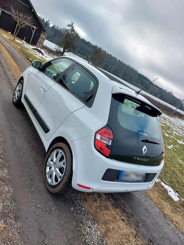 Gebraucht Renault Twingo 90 PS (66 kW) 2015 Weiß Kleinwagen