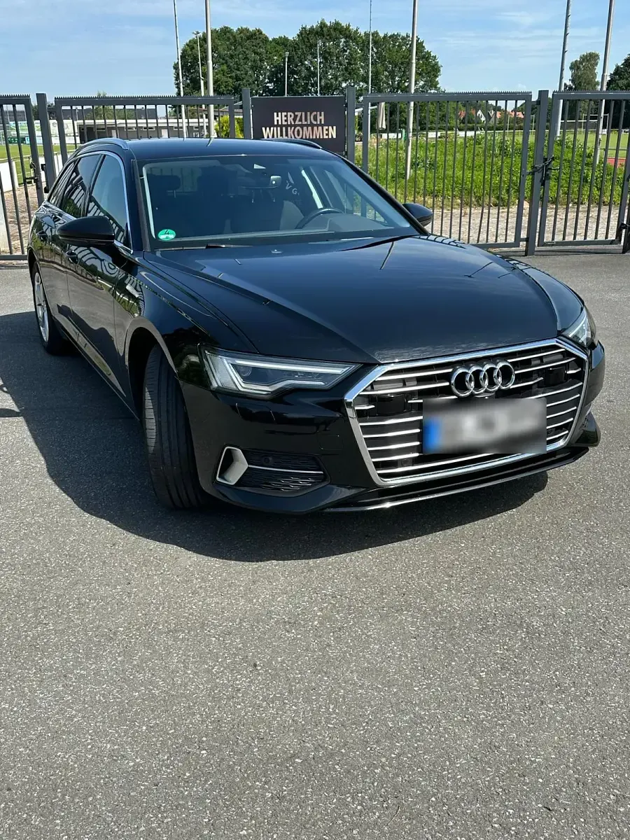 Gebraucht Audi A6 Sport 204 PS (150 kW) 2020 Schwarz Kombi