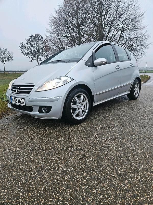 Silber Gebraucht 2004 Mercedes A200 Avantgarde Kleinwagen | 6.250 € - Bild 1/4