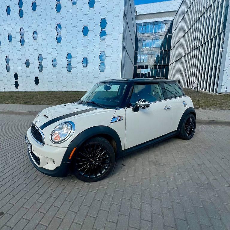 Weiß Gebraucht 2012 Mini Cooper S Kleinwagen | 4.500 € (Guter Preis) - Bild 1/4