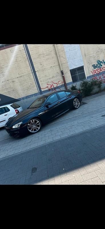 Schwarz Gebraucht 2013 BMW 640 Comfort Edition Coupé | 17.750 € (Fairer Preis) - Bild 1/4