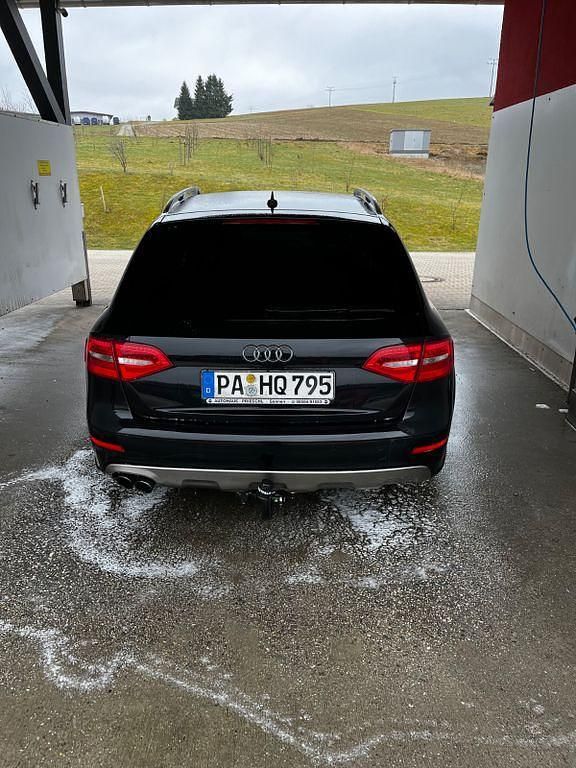 Gebraucht Audi A4 Allroad Sport 177 PS (130 kW) 2014 Schwarz Kombi
