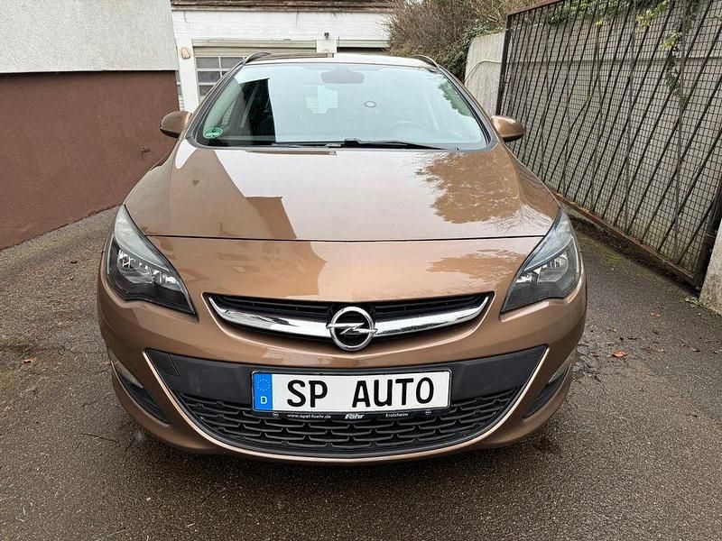 Second-hand Opel Astra Edition 140 CP (102 kW) 2016 Break