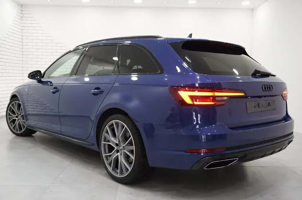 Gebraucht Audi A4 S-Line 190 PS (139 kW) 2019 Blau Limousine