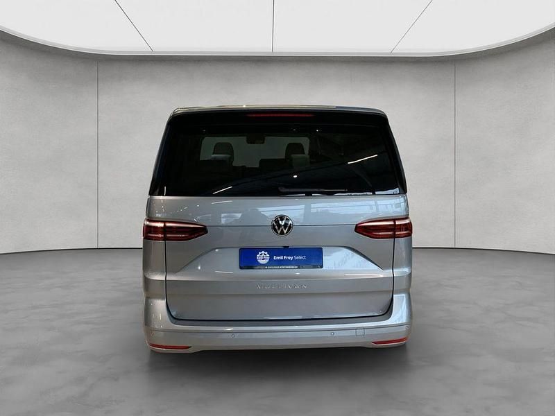 Neu VW Multivan Goal 150 PS (110 kW) 2026 Silber Van