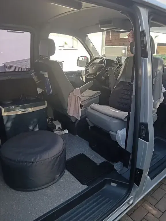 Gebraucht VW Caravelle 131 PS (96 kW) 2010 Silber Van