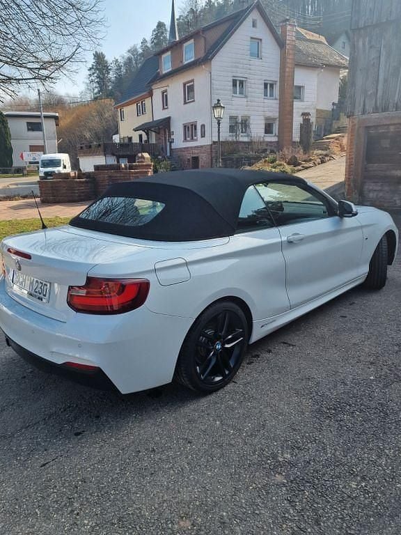 Gebraucht BMW 230 M Sport 252 PS (185 kW) 2017 Weiß Cabrio