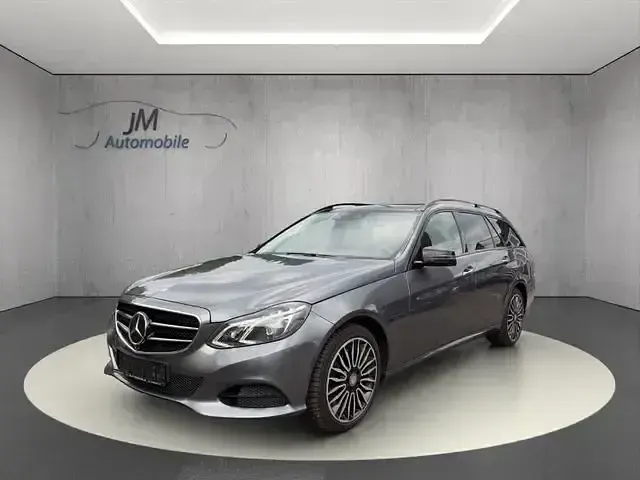 Gebraucht Mercedes E350 258 PS (189 kW) 2016 Grau Kombi