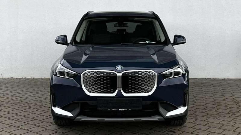 Night dusk blue Neu 2025 BMW iX1 SUV | 47.729 € (Superpreis) - Bild 1/4