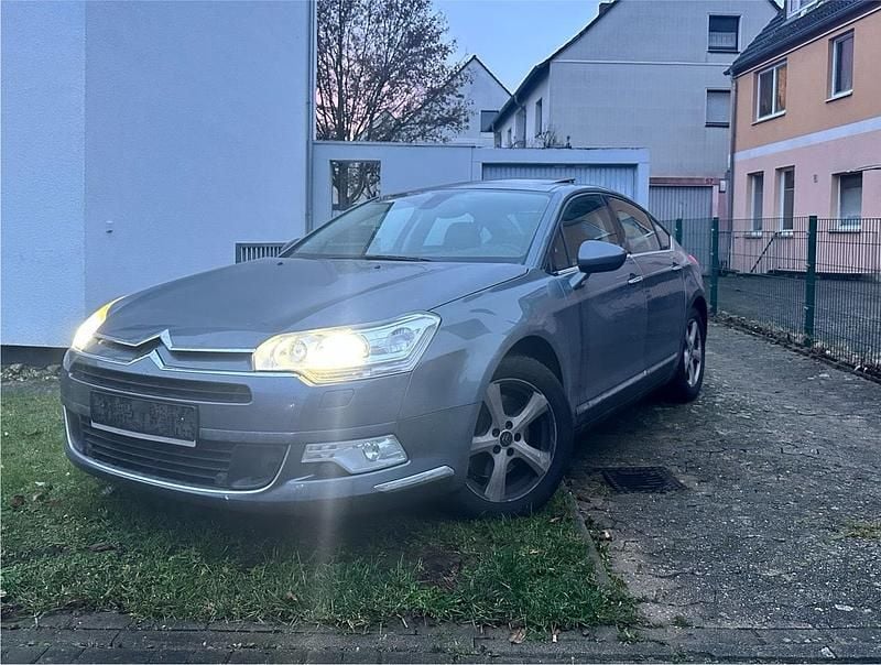 Grau Gebraucht 2009 Citroën C5 Limousine | 4.500 € - Bild 1/4