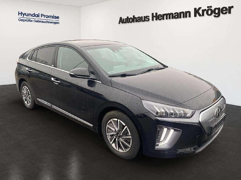 Gebraucht Hyundai Ioniq Style 100 kW (136 PS) 2021 Phantom black / mic Kleinwagen