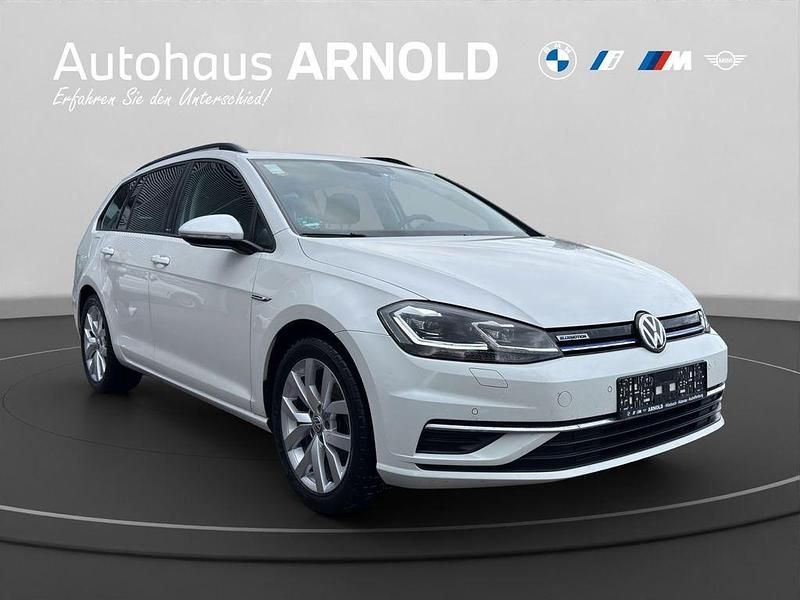 Gebraucht VW Golf VII 131 PS (96 kW) 2020 Weiß Kombi