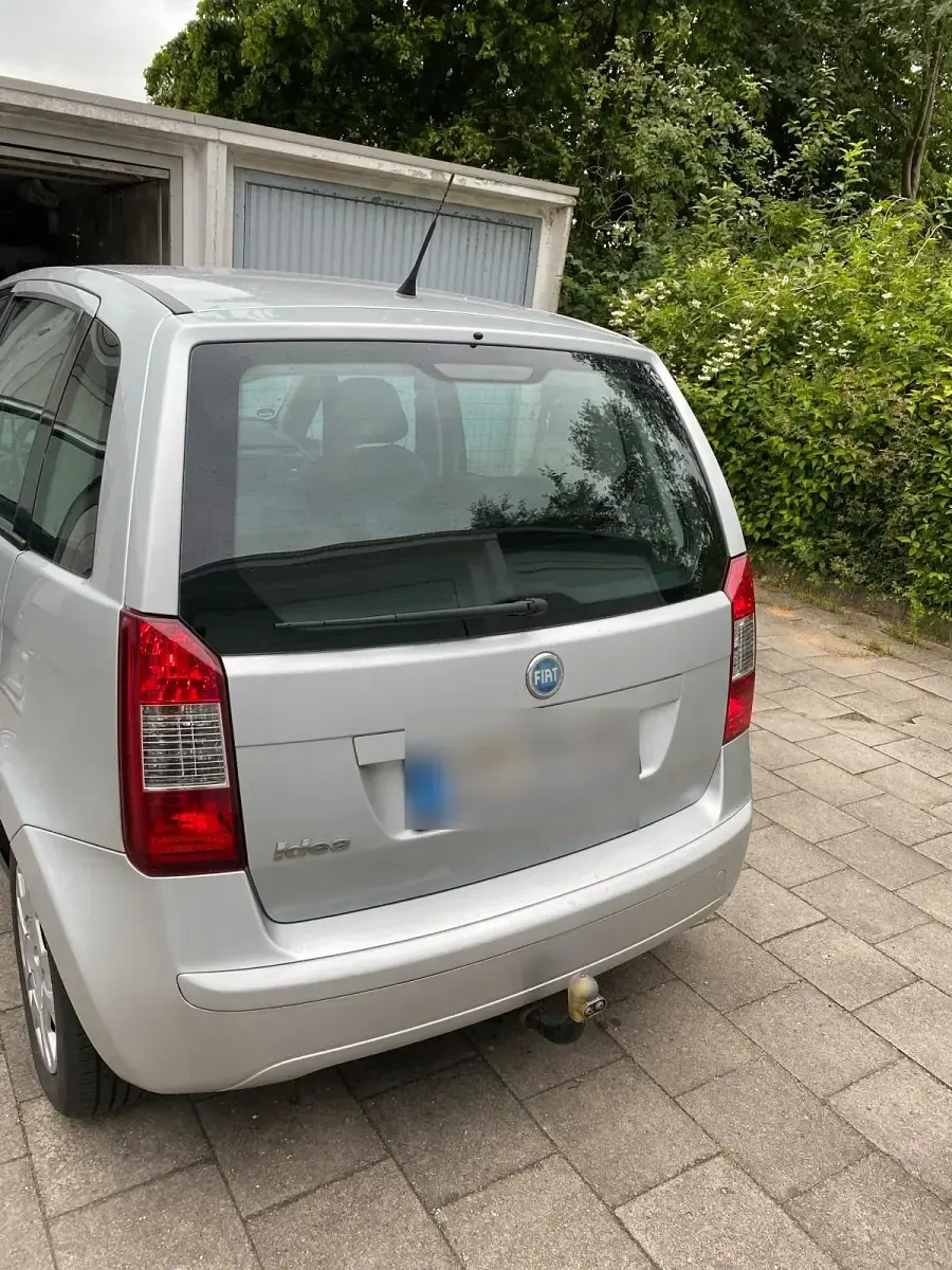 Gebraucht Fiat Idea 94 PS (69 kW) 2006 Silber Van / Kleinbus