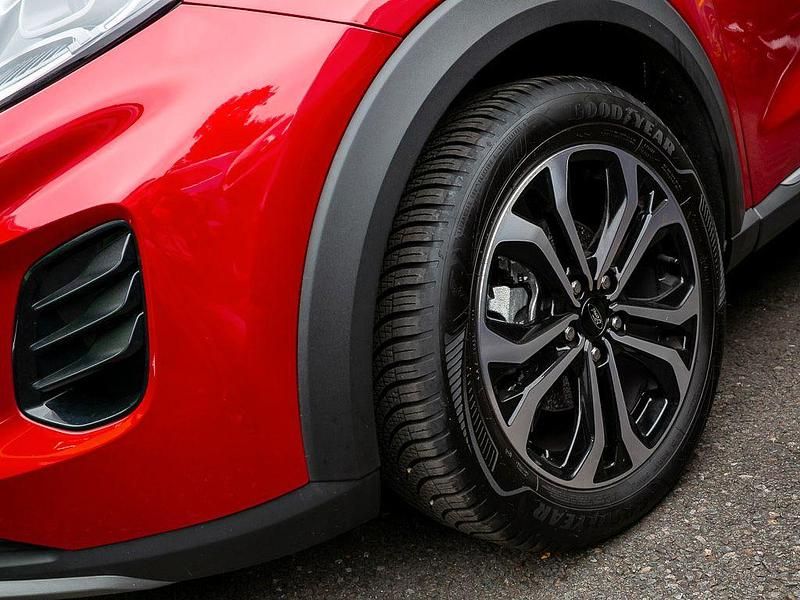 Gebraucht Ford Puma Titanium 125 PS (91 kW) 2024 Rot SUV