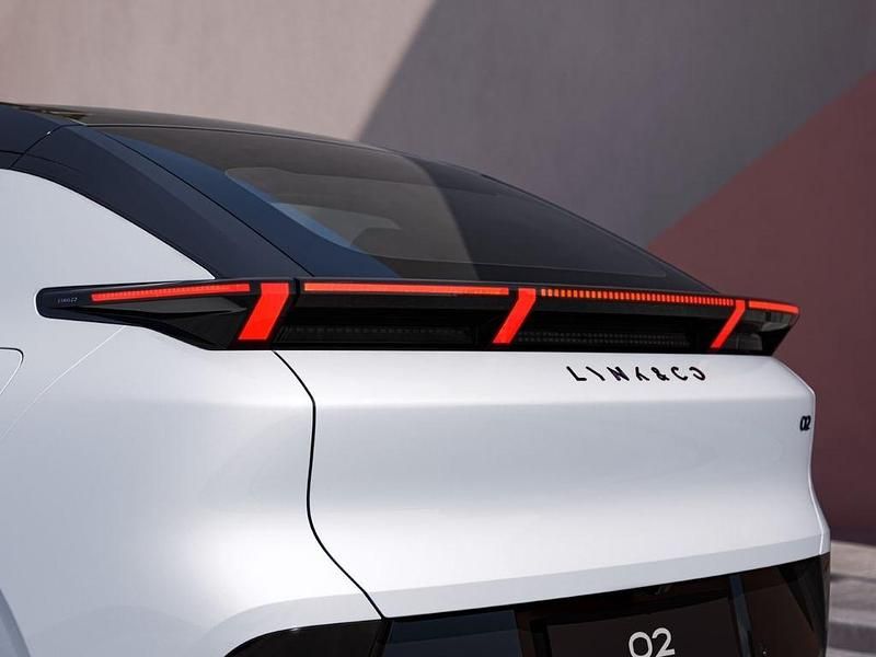 Neu Lynk & Co 02 200 kW (272 PS) 2025 Weiss SUV