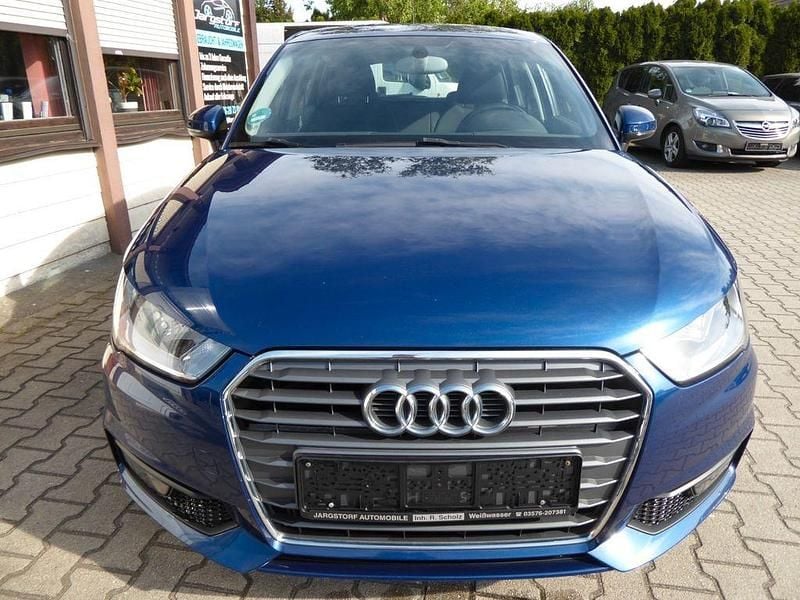 Gebraucht Audi A1 Sportback Sport 116 PS (85 kW) 2015 Blau Kleinwagen