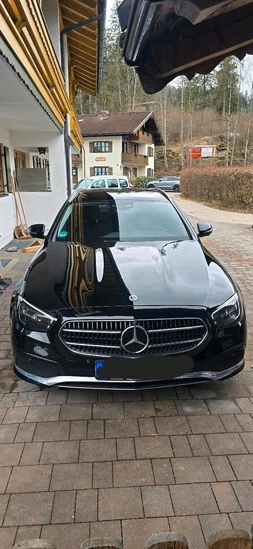 Gebraucht Mercedes E400 330 PS (242 kW) 2022 Schwarz Kombi
