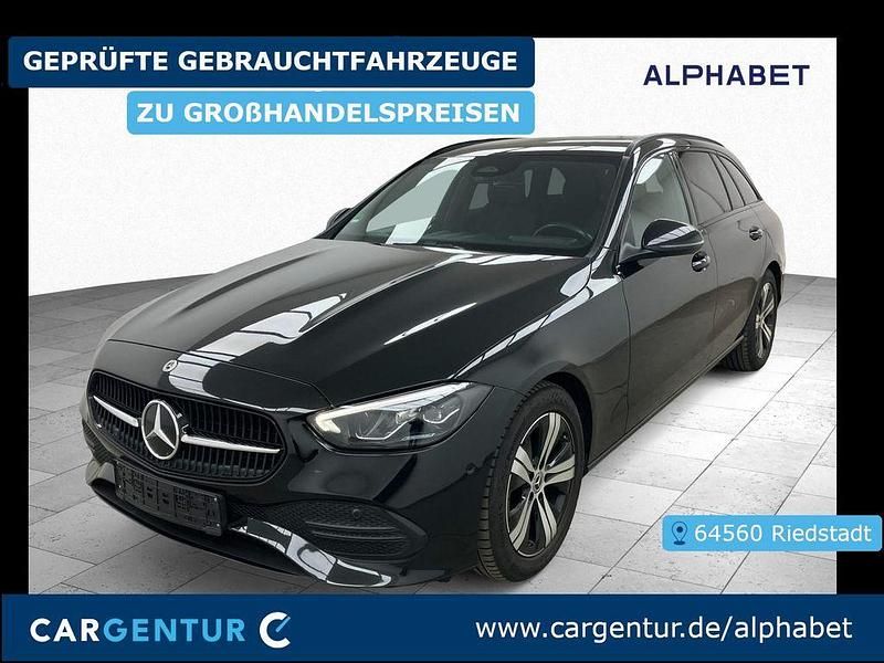 Schwarz Gebraucht 2023 Mercedes C200 Avantgarde Limousine | 23.697 € (Superpreis) - Bild 1/2