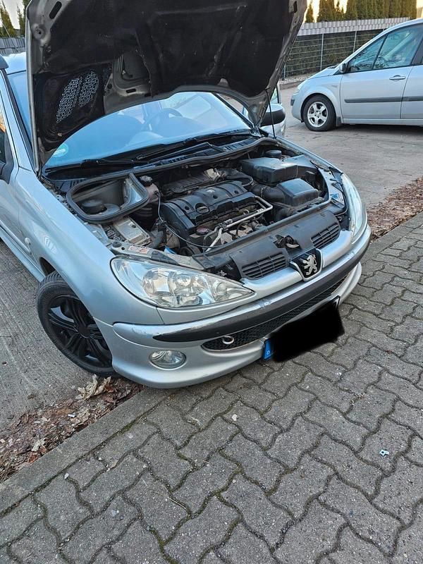 Gebraucht Peugeot 206 109 PS (80 kW) 2004 Silber Kombi