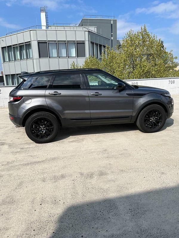 Grau Gebraucht 2018 Land Rover Range Rover evoque Black Edition Limousine | 20.000 € (Fairer Preis) - Bild 1/4