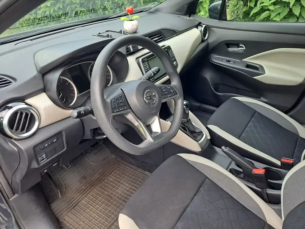 Gebraucht Nissan Micra Acenta 71 PS (52 kW) 2018 Grau Kleinwagen