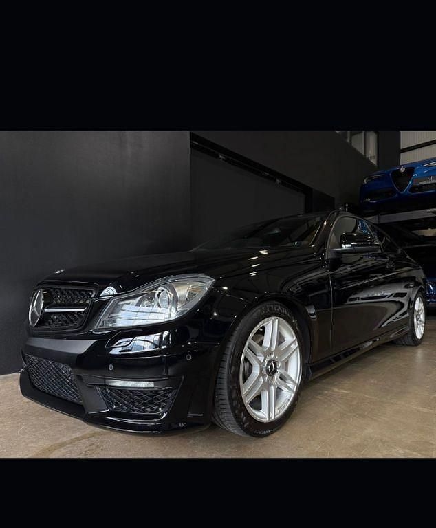 Gebraucht Mercedes C250 204 PS (150 kW) 2011 Schwarz Coupé