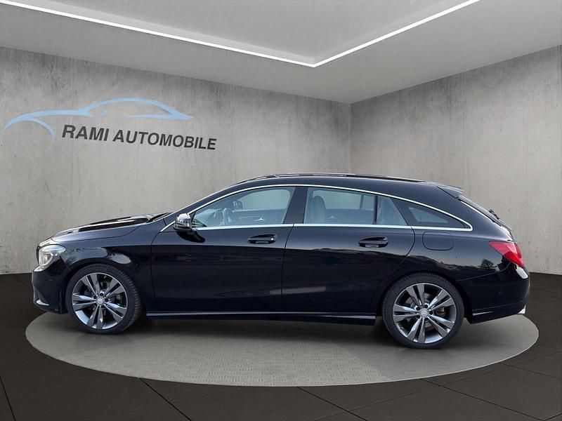 Gebraucht Mercedes CLA180 122 PS (89 kW) 2015 Schwarz Limousine
