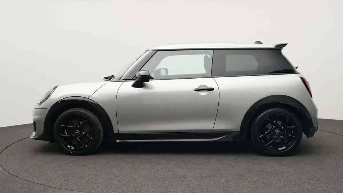 Usata Mini John Cooper Works 156 CV (114 kW) 2025 Grigio Utilitaria